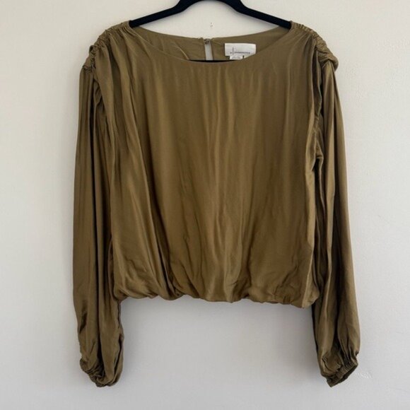 Anthropologie ballon sleeve silky top green  Gold Satin Blouse bohemian size M - Picture 3 of 9